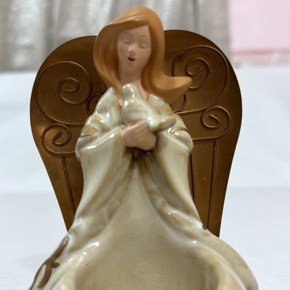 Yankee Candle Porcelain Pottery Angel Metal Wings & Dove TeaLight Candle Holder - Picture 5 of 10